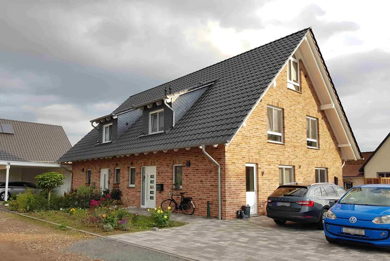 Doppelhaushälfte von DENKER Eigenheim, 134 m² Wohnfläche
