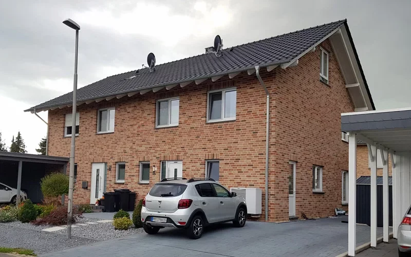 Referen_24_Doppelhaushaelfte